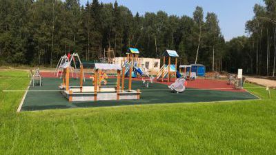 Завершено строительство детской площадки в первой очереди